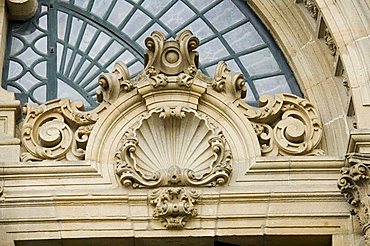 Shells on the front of Santiago cathedral, a symbol of the pilgrimage, Santiago de Compostela, Galicia, Spain, Europe