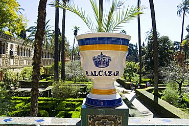 The gardens of the Real Alcazar, UNESCO World Heritage Site, Santa Cruz district, Seville, Andalusia (Andalucia), Spain, Europe