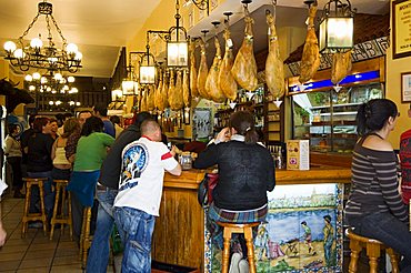 Tapas bar and restaurant in the El Arenal area near the bull ring, Seville, Andalusia, Spain, Europe