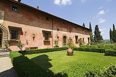 The Villa Vignamaggio, used in film Much Ado About Nothing, a wine producer whose wines were the first to be called Chianti, near Greve, Chianti, Tuscany, Italy, Europe