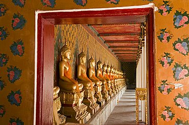 Wat Arun (Temple of the Dawn), Bangkok, Thailand, Southeast Asia, Asia