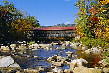 Albany Covered Bridge, Swift River, Kangamagus Highway, New Hampshire, USA