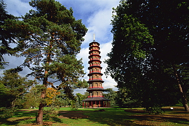 The Pagoda in the Royal Botanic Gardens at Kew (Kew Gardens), UNESCO World Heritage Site, London, England, United Kingdom, Europe