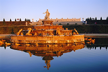 Bassin Latone, Chateau de Versailles, Ile de France, France, Europe