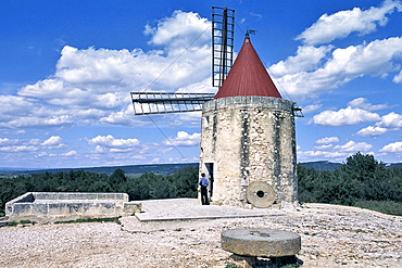 Moulin de Daudet, Fontvieille, Provence, France, Europe