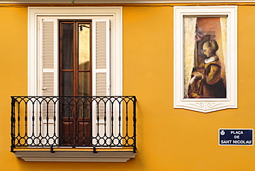 Trompe l'oeil paintings on facades, St. Nicolas Square, Valencia, Spain, Europe