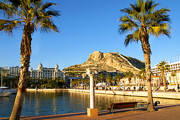 Santa Barbara castle seen from the harbour, Alicante, Valencia province, Spain, Europe