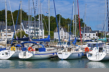 Yachts moored in harbour of Trinite sur Mer, Morbihan, Brittany, France, Europe