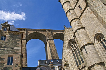 St. Melaine church dating from the 15th century, flamboyant gothic, and Viaduct, Morlaix, Finistere, Brittany, France, Europe 