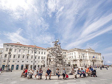 Palaces and fountain, Piazza dell'Unita d'Italia, Trieste, Friuli Venezia Giulia, Italy, Europe