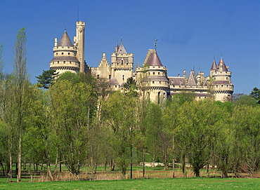 Exterior of the Chateau of Pierrefonds in Aisne, Picardie (Picardy), France, Europe