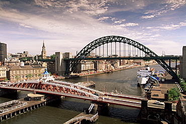 Bridges across the River Tyne, Newcastle-upon-Tyne, Tyne and Wear, England, United Kingdom, Europe