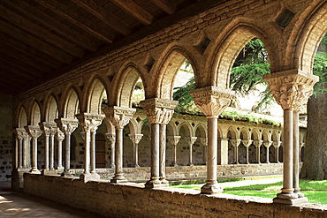 Cloister of Moissac, Moissac, Tarn et Garonne, Midi Pyrenees, France, Europe    