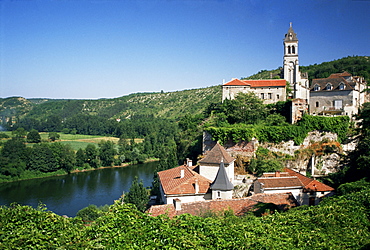 Village of Albas, near Cahors, Lot, Midi-Pyrenees, France, Europe