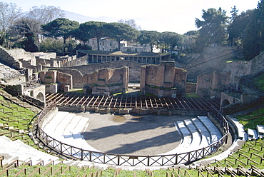 Amphitheatre in the ruins of Pompeii, a large Roman town destroyed in 79AD by a volcanic eruption from Mount Vesuvius, UNESCO World Heritage Site, near Naples, Campania, Italy, Europe