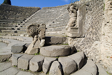 Theatre in the ruins of Pompeii, a large Roman town destroyed in 79AD by a volcanic eruption from Mount Vesuvius, UNESCO World Heritage Site, near Naples, Campania, Italy, Europe