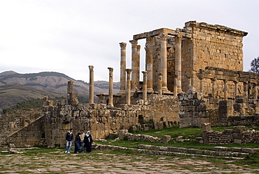 The Temple of Septimius Severus, Roman site of Djemila, UNESCO World Heritage Site, Algeria, North Africa, Africa