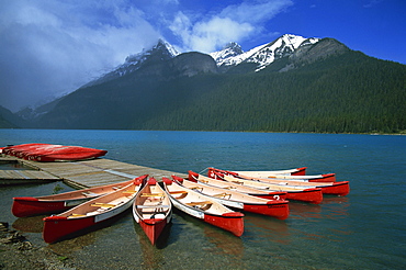 Lake Louise, Banff National Park, UNESCO World Heritage Site, Alberta, Canada, North America