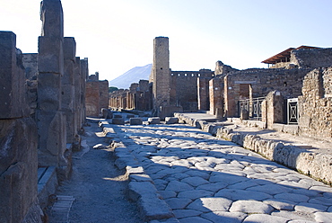 One of the main streets of the ruins of the Roman site of Pompeii, UNESCO World Heritage Site, Campania, Italy, Europe