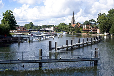 The River Thames at Marlow, Buckinghamshire, England, United Kingdom, Europe