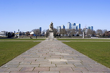 View of Canary Wharf from the Royal Naval College, Greenwich, London, SE10, England, United Kingdom, Europe