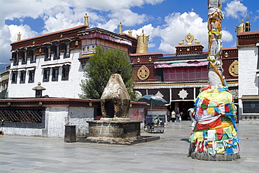 Jokhang Temple, the most revered religious structure in Tibet, Lhasa, Tibet, China, Asia