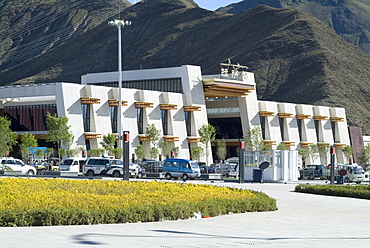 New Railway station, Beijing to Lhasa, Lhasa, Tibet, China, Asia