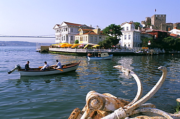 Boats on the Bosphorus, Istanbul, Turkey, Europe