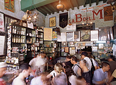 Drinking a mojito, Bodegita del Medio, Habana, Cuba, West Indies, Central America