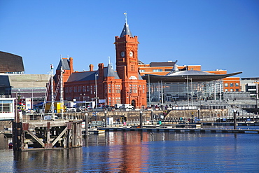 The Senedd (Welsh National Assembly Building) and Pier Head Building, Cardiff Bay, Cardiff, South Wales, Wales, United Kingdom, Europe