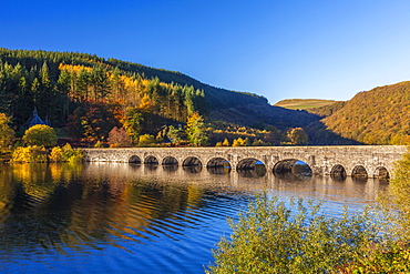 Carreg Ddu Viaduct and Reservoir, Elan Valley, Powys, Mid Wales, United Kingdom, Europe