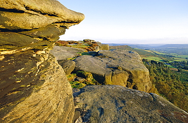 Gritstone rock formations, Froggatt Edge, Peak District National Park, Derbyshire, England 