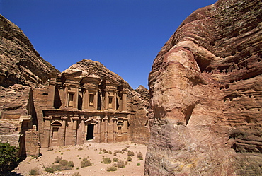 Ad Dayr (El Deir), rock cut Nabatean building known as the Monastery, Petra, UNESCO World Heritage Site, Jordan, Middle East