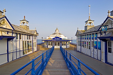 Eastbourne Pier, beach and groynes, Eastbourne, East Sussex, England, United Kingdom, Europe