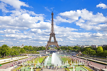 Eiffel Tower and the Trocadero Fountains, Paris, France, Europe