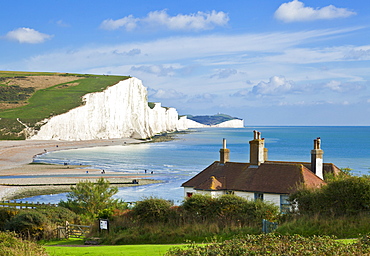 The Seven Sisters cliffs, the coastguard cottages South Downs Way, South Downs National Park, East Sussex, England, United Kingdom, Europe