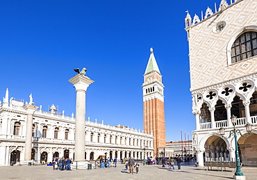 Campanile tower, Palazzo Ducale (Doges Palace), Piazzetta, St. Marks Square, Venice, UNESCO World Heritage Site, Veneto, Italy, Europe