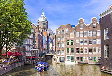 Dome of the Church of Saint Nicholas and the canal Oudezijds Voorburgwal, Amsterdam Old Town, North Holland, Netherlands, Europe