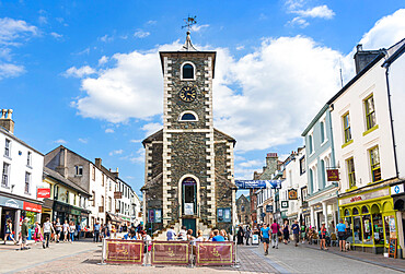 The Moot Hall and Tourist Information Centre in Keswick town centre, Lake District, Cumbria, England, United Kingdom, Europe