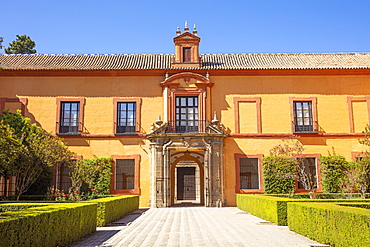 Patio del Crucero (Courtyard of the Crossing) in the Real Alcazar Palace, UNESCO World Heritage Site, Seville, Andalusia, Spain, Europe