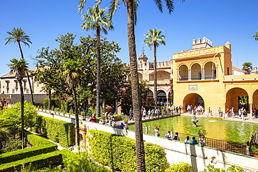The Mercury Fountain in the Jardin del Estanque, Gardens of the Real Alcazar Palace, UNESCO World Heritage Site, Seville, Andalusia, Spain, Europe