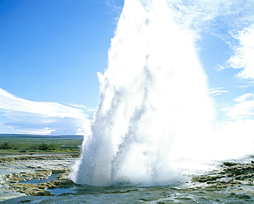 Geyser at Geysir thermal area, near Reykjavik, Iceland, Polar Regions