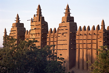 Largest earth mosque in the world, Grande Mosquee (Great Mosque), UNESCO World Heritage Site, Djenne, Mali, Africa