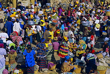 Dogon market, Sanga (Sangha), Bandiagara escarpment, Dogon region, Mali, Africa