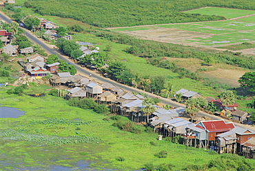 Village of Chong Kneas, Tonle Sap Lake, Siem Reap, Cambodia, Indochina, Asia