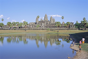 The temple complex of  Angkor Wat, Angkor, Siem Reap, Cambodia, Indochina, Asia