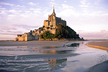 Mont Saint Michel (Mont-St. Michel), UNESCO World Heritage Site, Manche, Normandie (Normandy), France, Europe