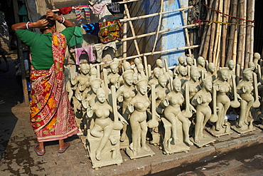 Clay statues of Hindu gods and goddesses, Kumartulli district, Kolkata (Calcutta), West Bengal, India, Asia 