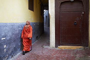 Narrow street in the Medina (Old City), Tangier (Tanger), Morocco, North Africa, Africa