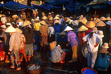 The market, Hoi Han (Hoi An), Vietnam, Indochina, Southeast Asia, Asia 